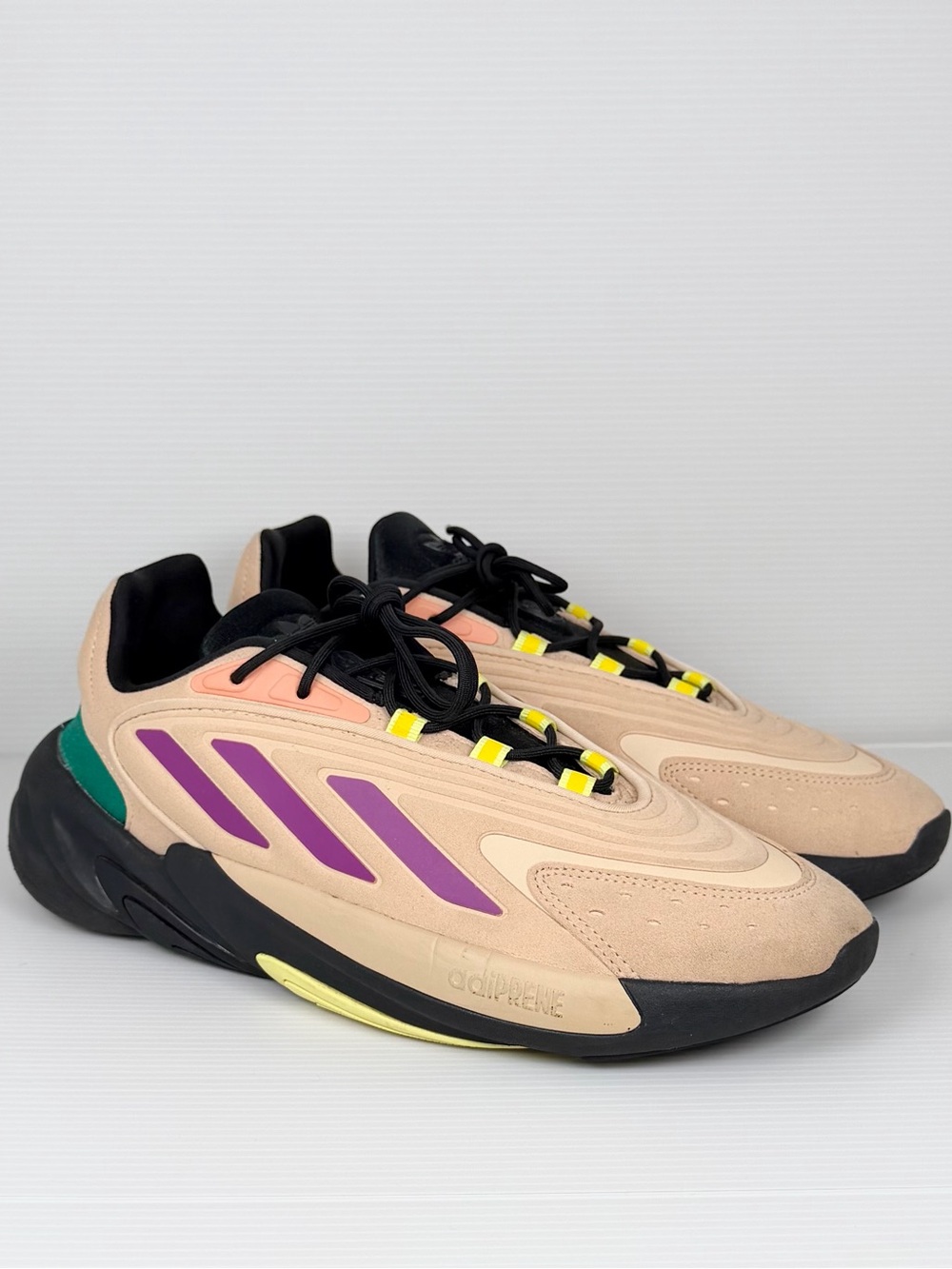 Adidas Ozelia Sneakers Men’s Size 10 Beige Purple Green GZ9182 Running Shoes